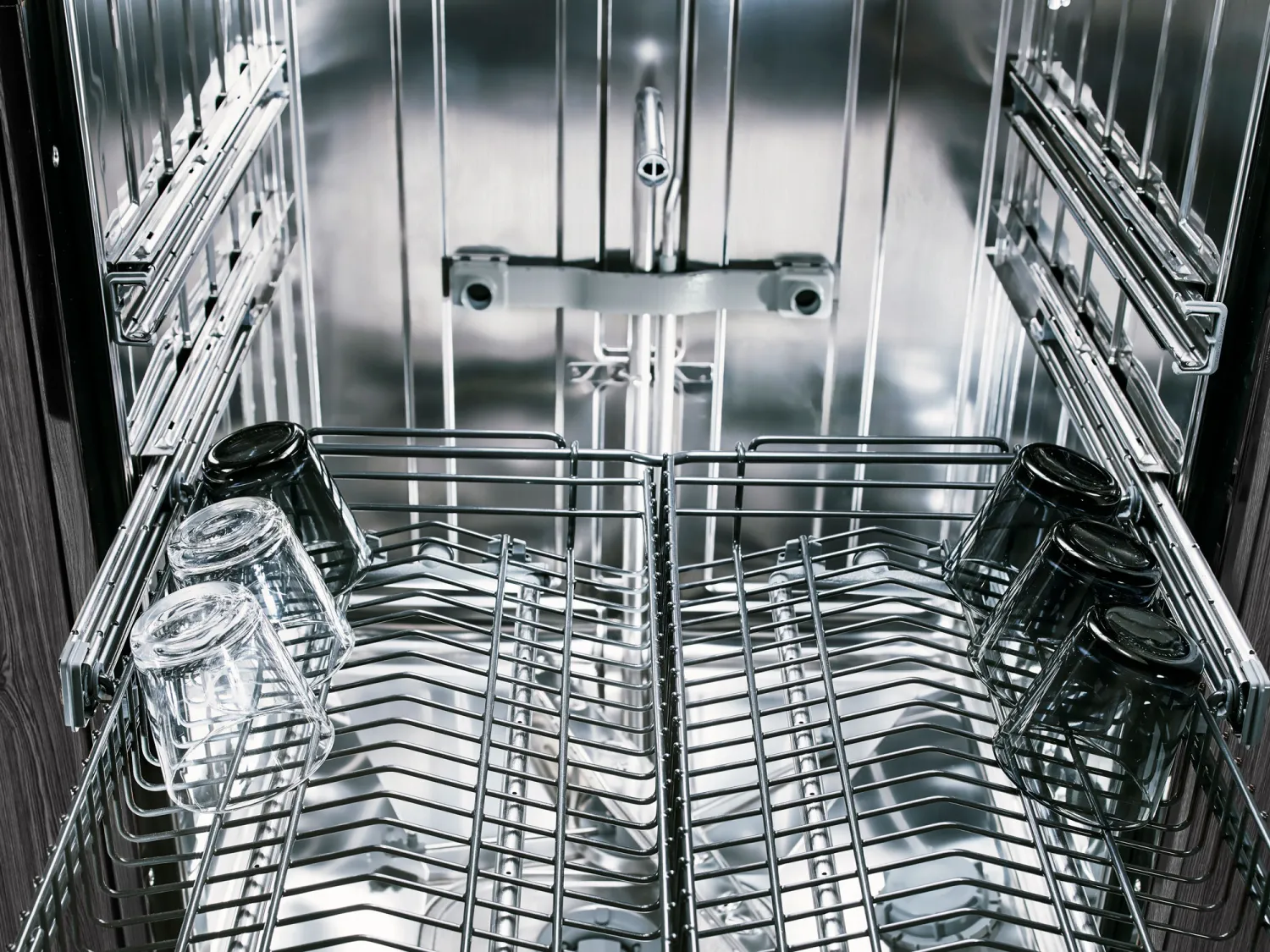 Asko - 42 dBA Built In Dishwasher in Panel Ready - DFI663