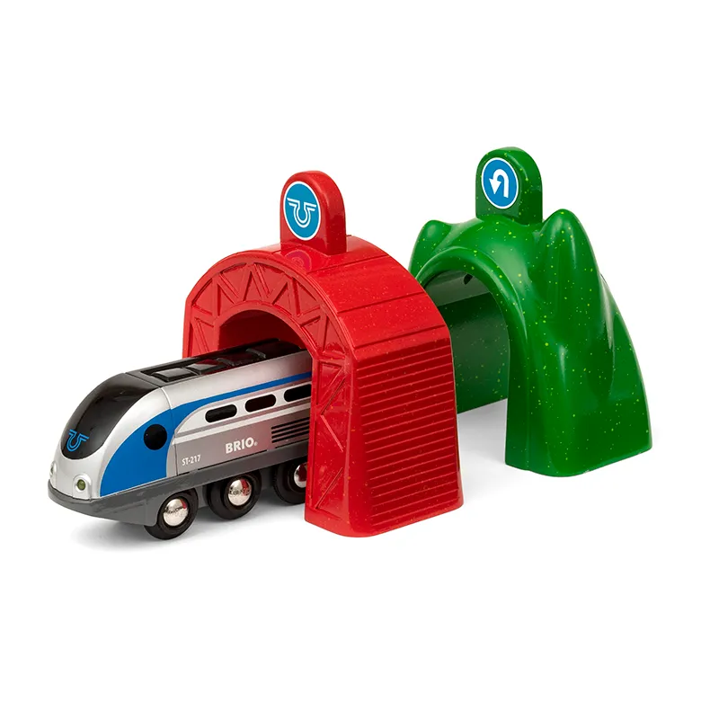 BRIO Smart Tech - Smart Engine with Action Tunnels