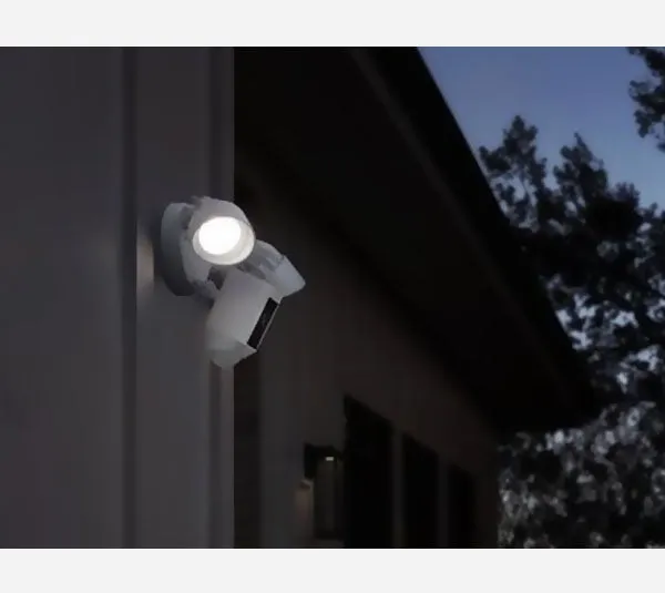 LED Security Light With Camera