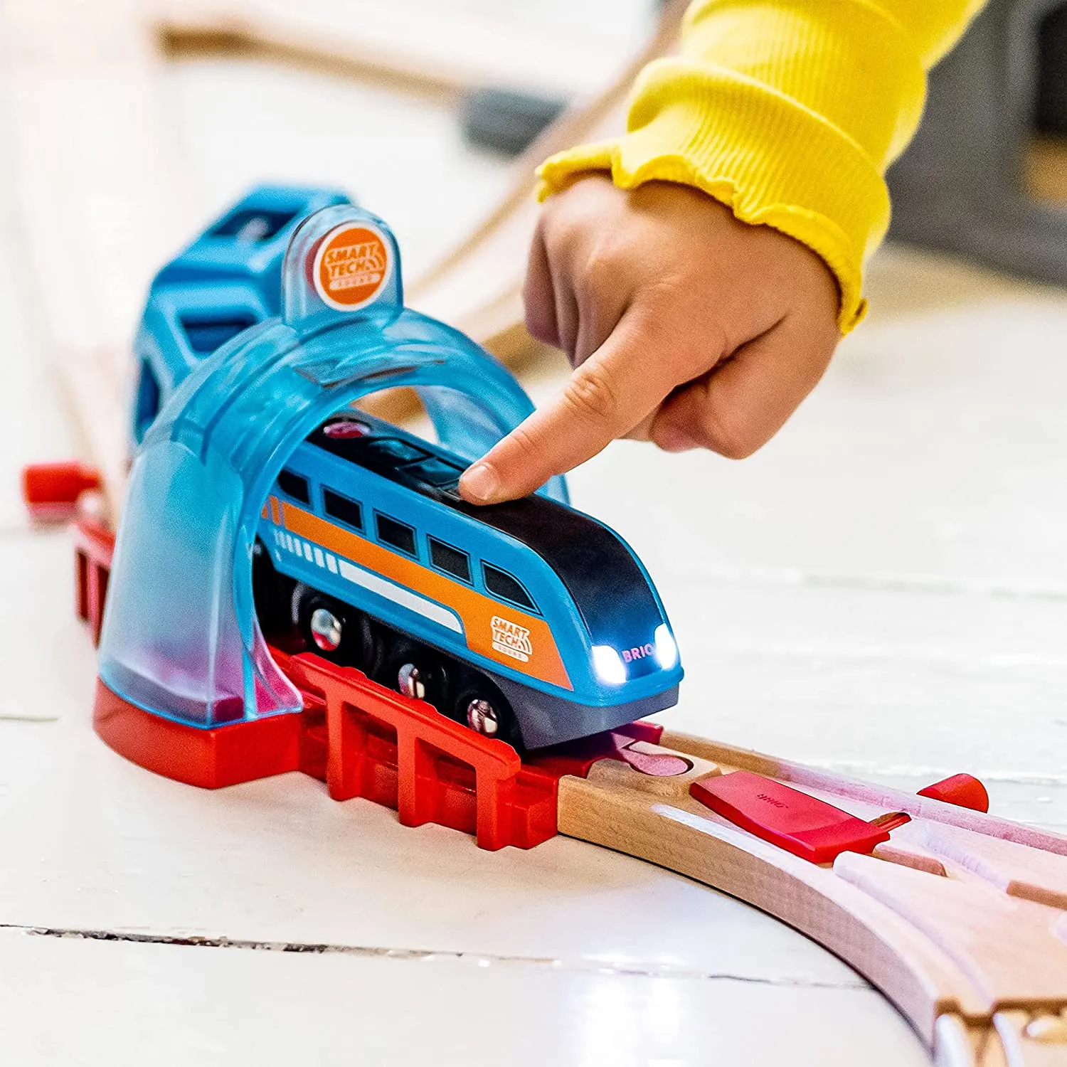 Smart Tech Sound Action Tunnel Train Set
