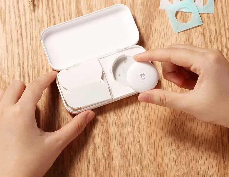 Smart Wearable Thermometer for Kids Body Temperature