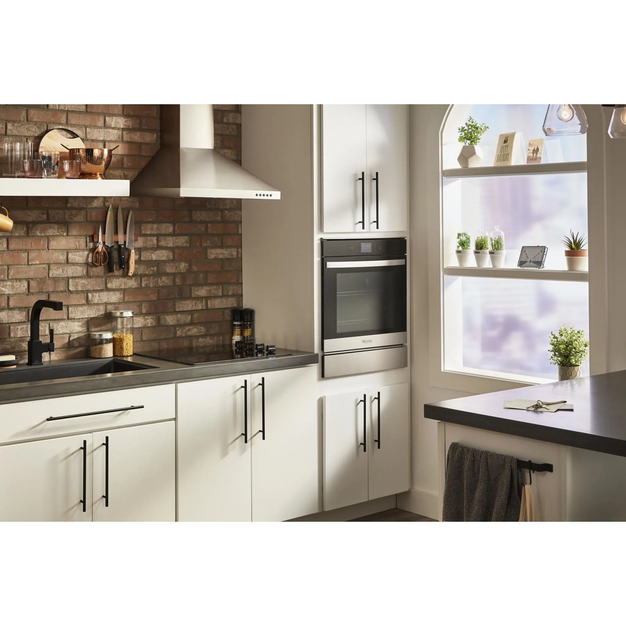 Whirlpool 2.9 cu. ft. 24 Inch Convection Wall Oven (YWOS52ES4MZ)